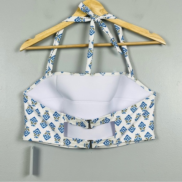 NWT Cupshe 2 piece halter high rise blue print bikini set, large. - Picture 3 of 13